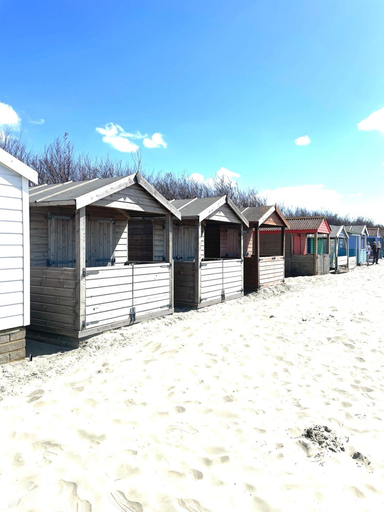 'Bramley Fall Cottage' ' On Site Ev Point - Attached Cottage,3 Separate Bedrooms -1 On Ground Level, Sleeps 6, 2 Bathrooms, Sandy Wittering Beach 8Min Drive, Rural Location, Child Friendly, Small Breed Dog Friendly, Private Parking Chichester Luaran gambar